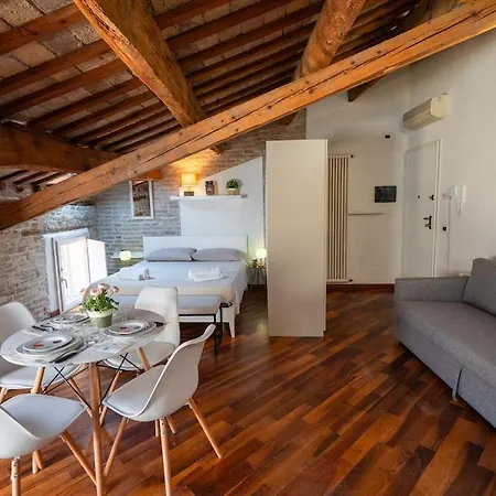 Apartment A Due Passi Dal Centro *