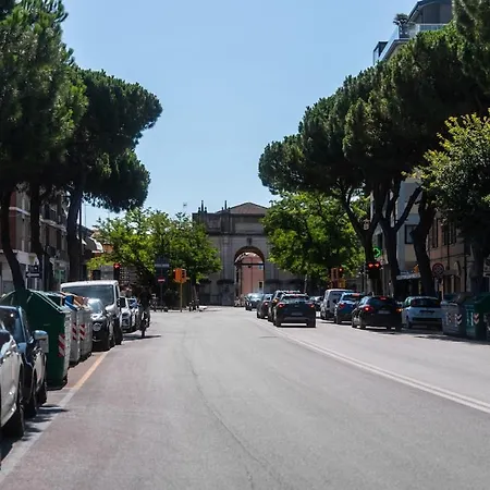 A Due Passi Dal Centro *